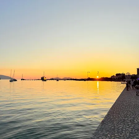 Boatvlora Bateau-hôtel Vlorë